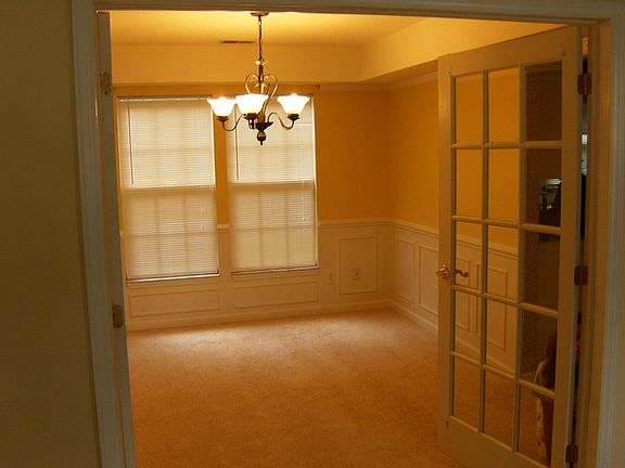 4th image of 3025 Jacksons Mill Ln