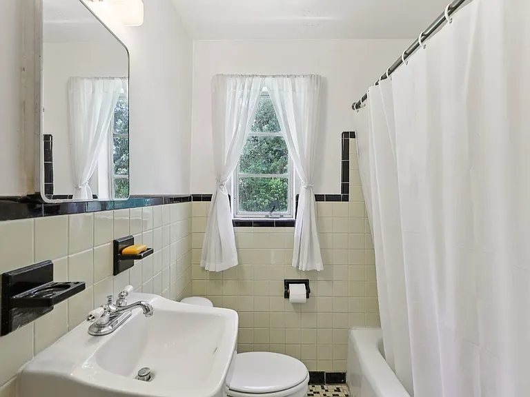 4109 Sudbury Ave — Photo 6