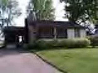 21669 Channel Pkwy, Edwardsburg, MI 49112
