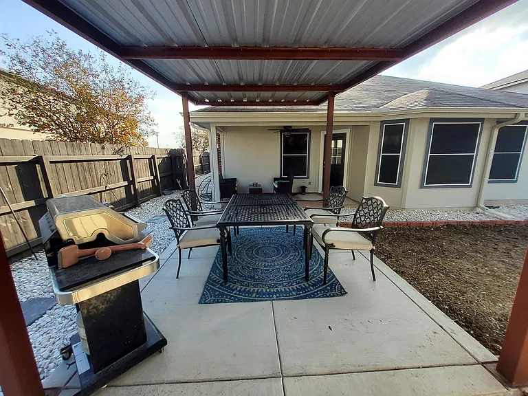 10007 Autumn Run Ln — Photo 35