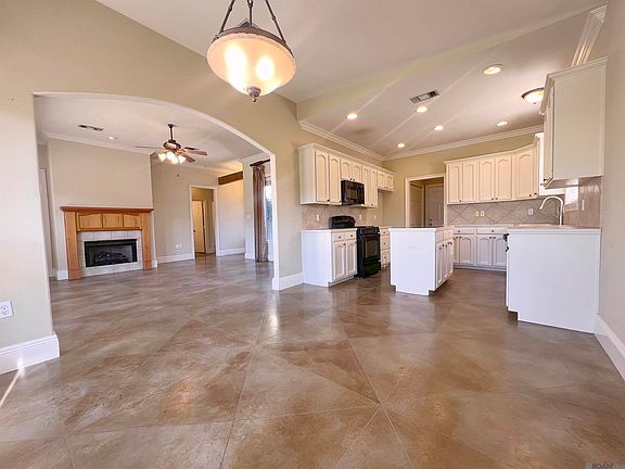2nd image of 10335 Springpark Ave