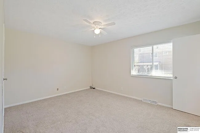 5641 S 140th Ave — Photo 11