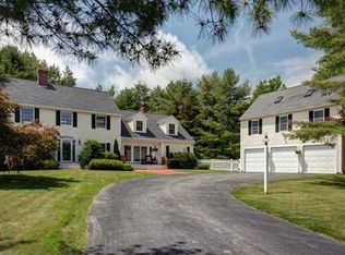 44 Merrill Rd, Falmouth, ME 04105