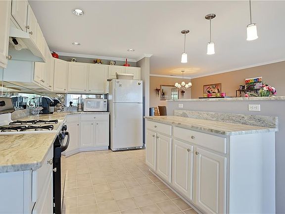 5th image of 101 Crystal Hill Dr