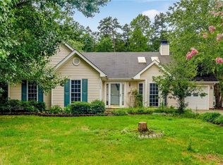 3902 Red Hill Ct, Greensboro, NC 27407