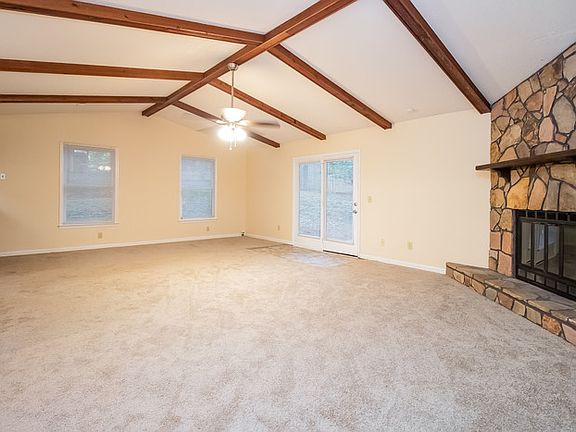 3rd image of 311 N Oxford Cir