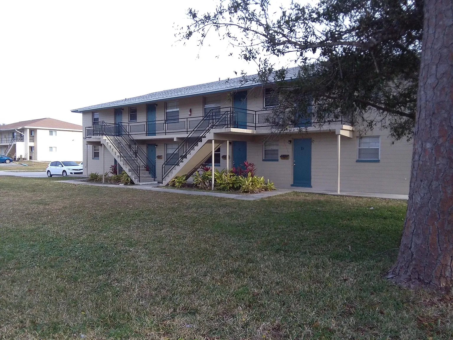 333 Orange Blossom Dr — Photo 1