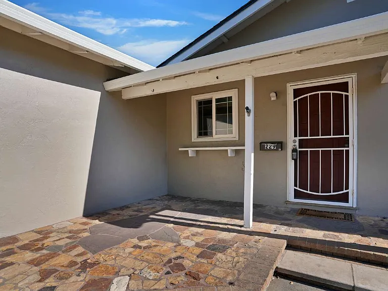229 Seabiscuit Dr — Photo 2
