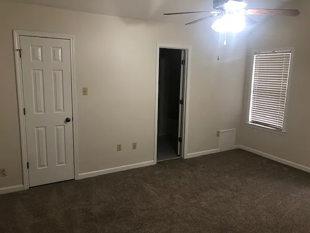 6943 Quailfield Ln — Photo 2