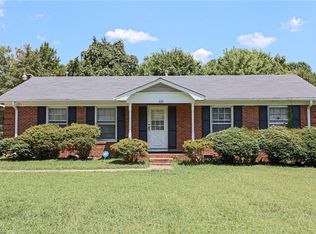 119 Cheltenham Dr, Winston Salem, NC 27103