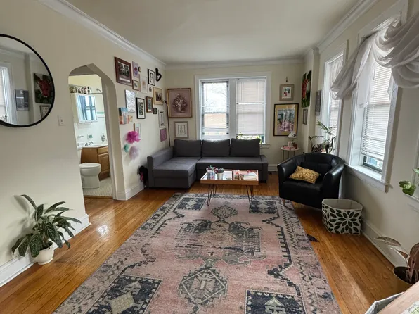 1927 N Drake Ave APT 3W, Chicago, IL 60647