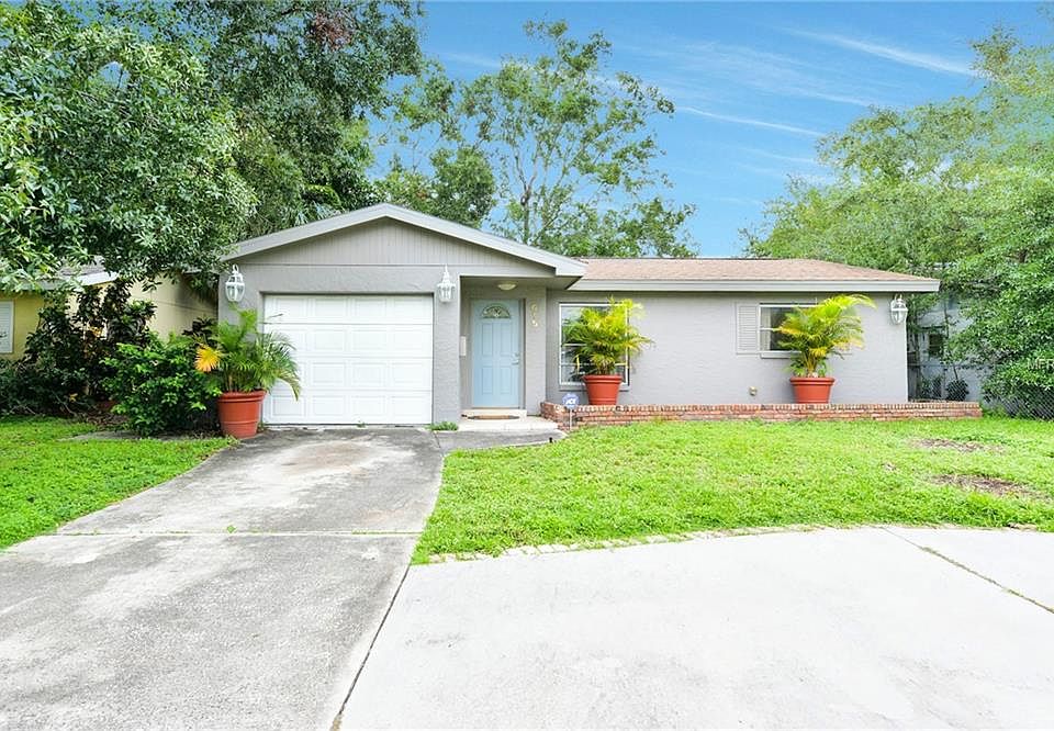 1st image of 615 46th Ave N