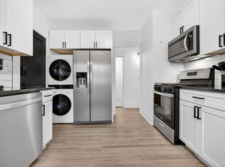 3326 E Overlook Rd, Cleveland Heights, OH 44118