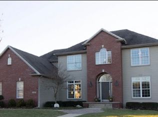 2205 Yarrow St, Bloomington, IL 61704