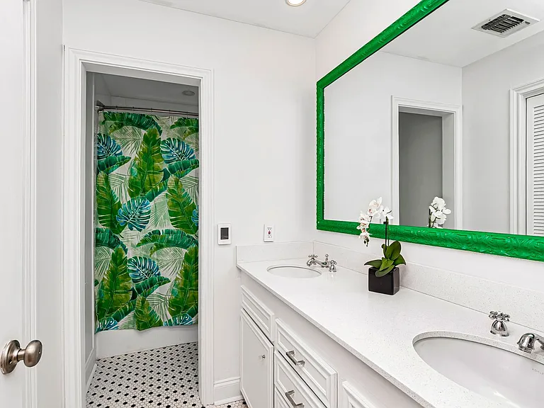 4204 Pine Park Dr — Photo 32