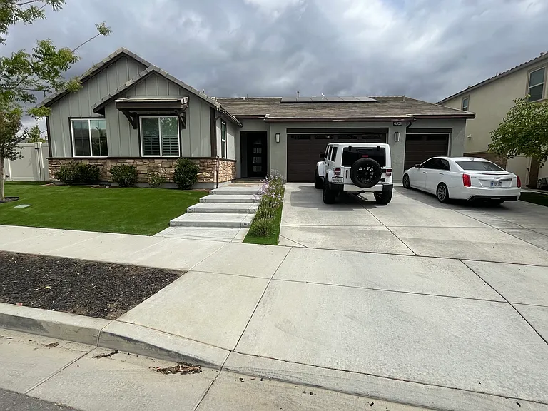 29646 Saddlebred Cir — Photo 1