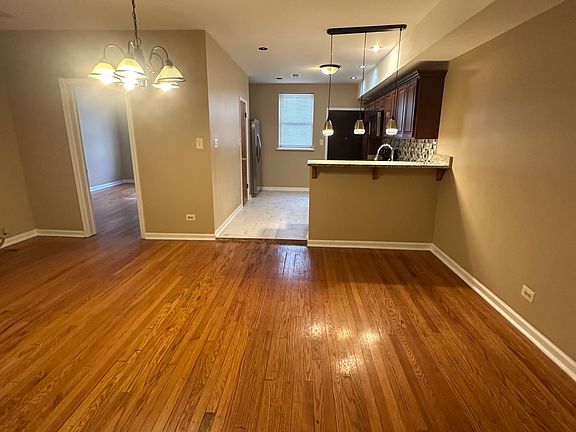 5th image of 7726 S Phillips Ave #1