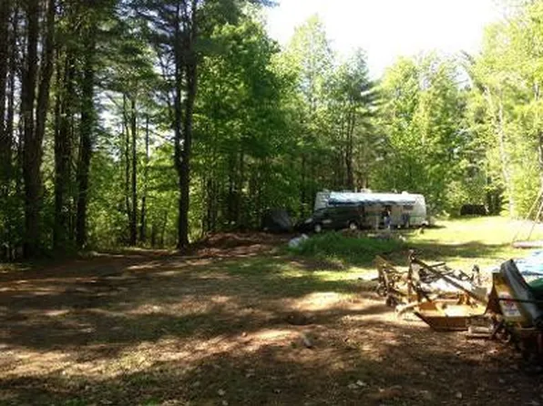 133 Sand Hill Rd, Crown Point, NY 12928