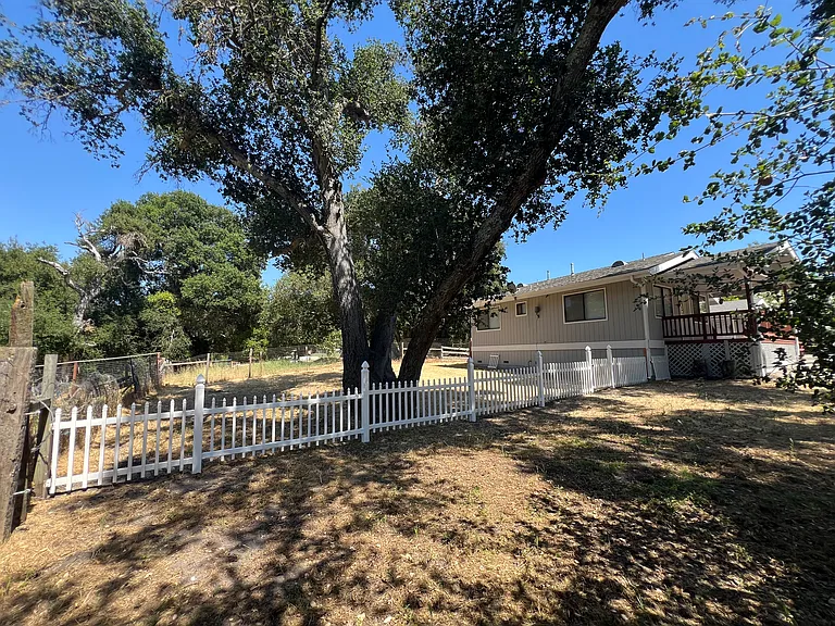 10125 Atascadero Ave #B — Photo 53