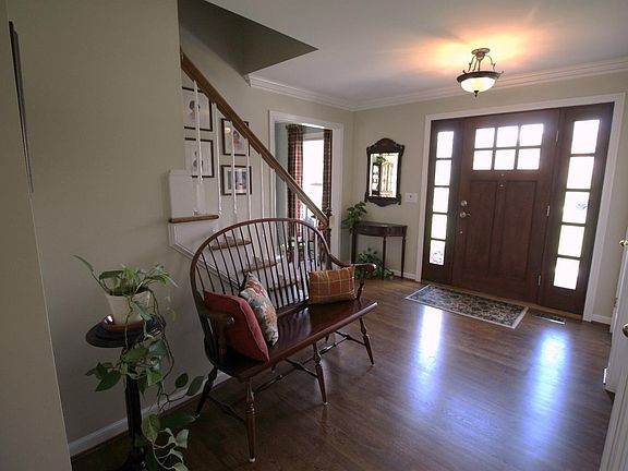 5th image of 6561 Mulholland Ct