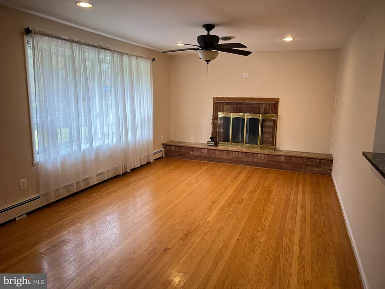 3601 S 14th St — Photo 8
