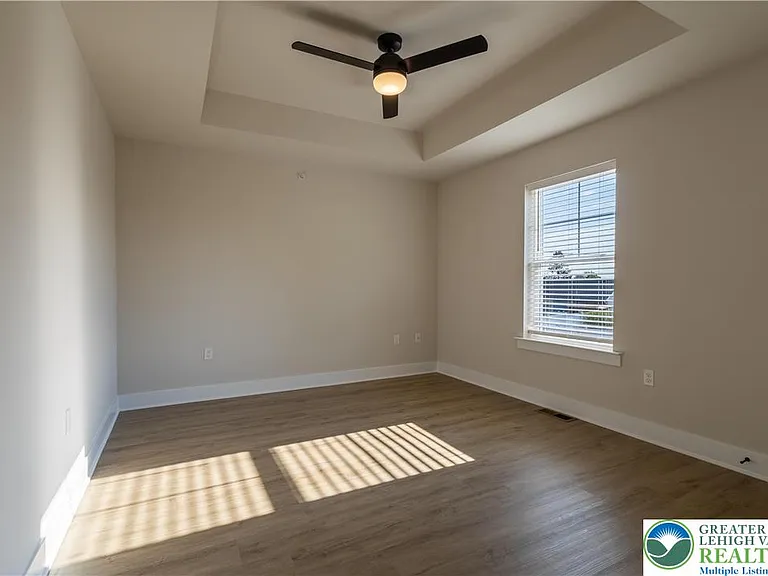 1411 Greenview Dr #12 — Photo 18