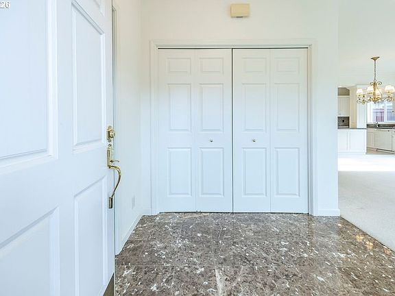 2nd image of 3329 Lake Wood Dr