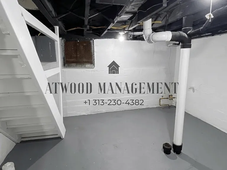 6439 Fischer Ave — Photo 12