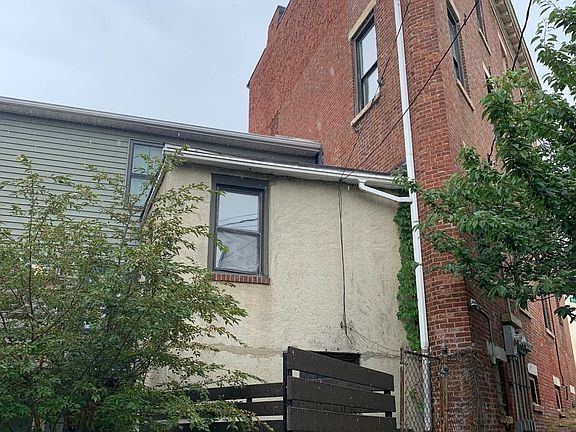 5th image of 521 Van Duzer St