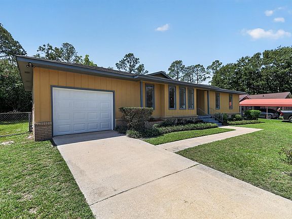 3rd image of 508 Humble Dr