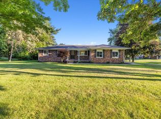 8572 Lee Rd, Brighton, MI 48116