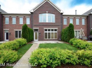 11730 Vermillion St NE UNIT E, Blaine, MN 55449