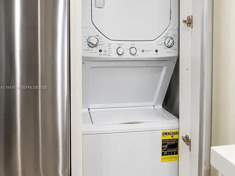 650 West Ave #810 — Photo 11