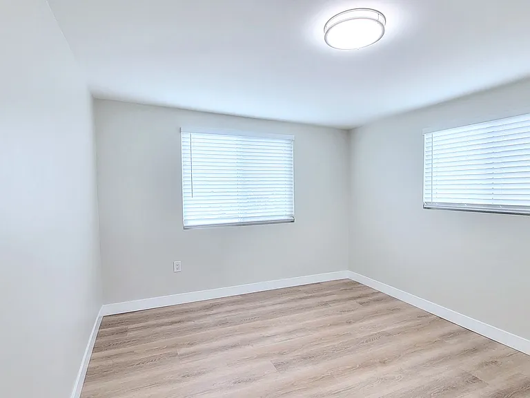 4146 Redondo Beach Blvd #C — Photo 18