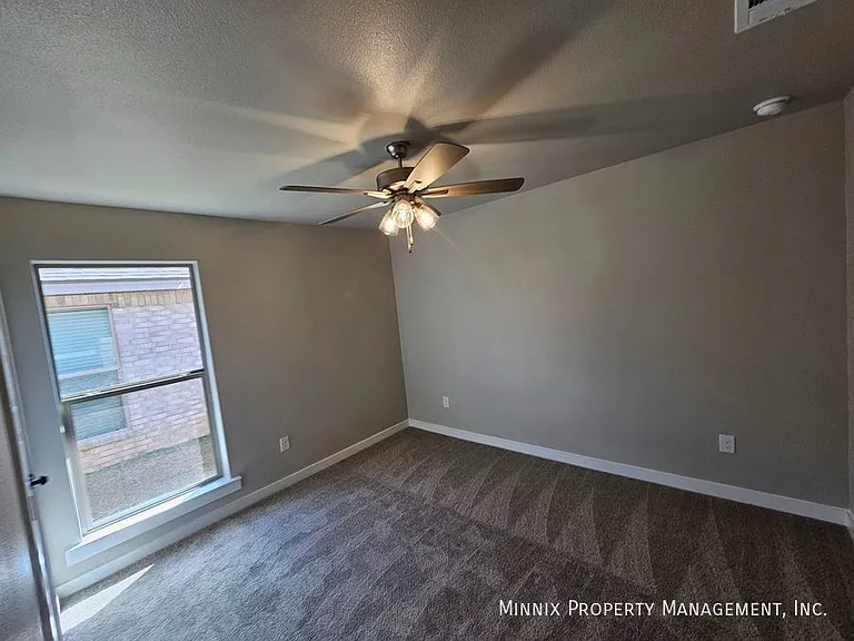 2622 Tiffin Ave — Photo 27