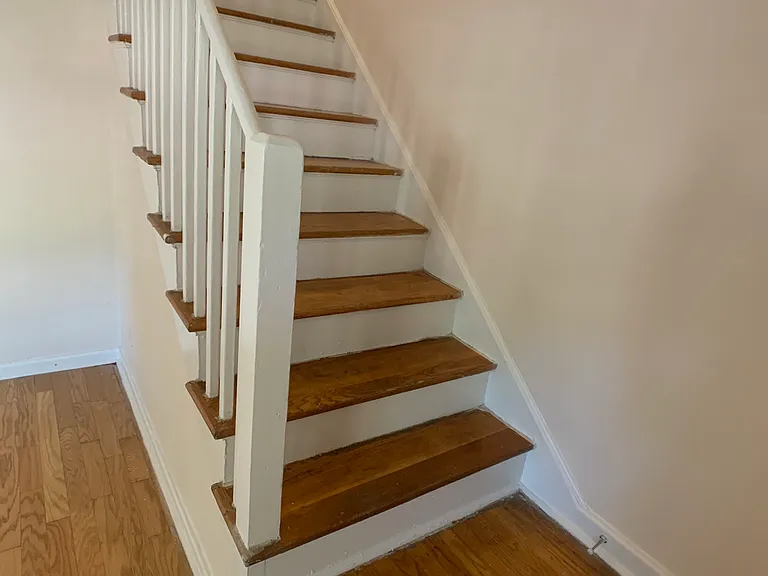 1661 Valley Ave — Photo 6