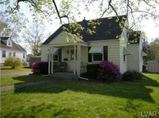 408 Willow Rd, Hellertown, PA 18055