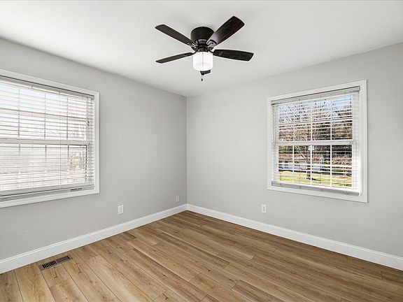 5th image of 5204 Evelyn Dr