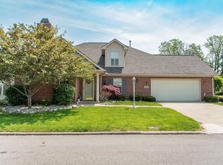 706 Deerfield Trl, Springfield, OH 45503