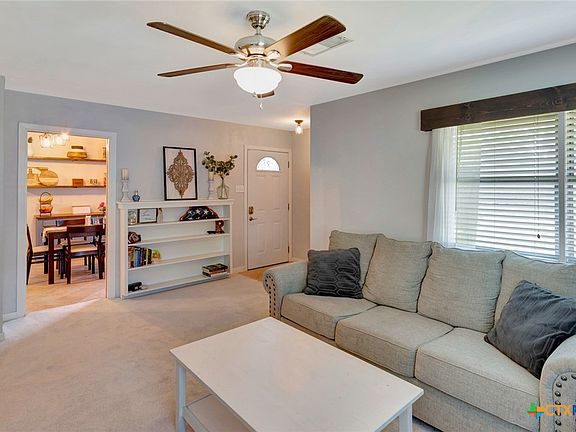 4th image of 2105 E Mistletoe Ave