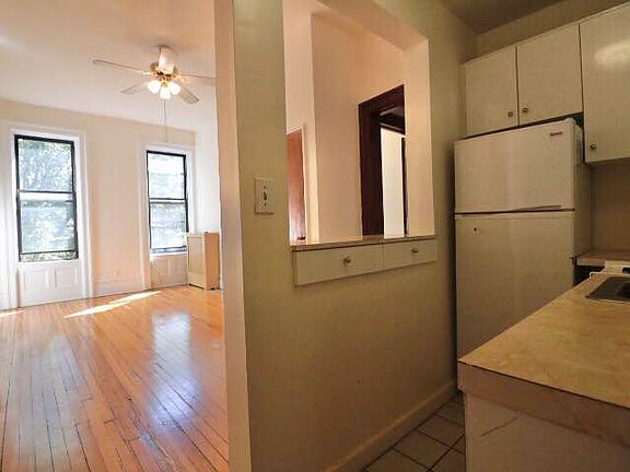 4th image of 40 W 89th St #5BA