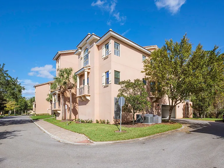 210 Paseo Terraza St #202 — Photo 30