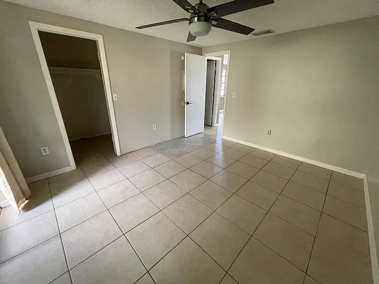 5424 James St #5424 — Photo 7