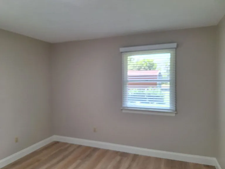 6826 Dorchester Dr — Photo 50