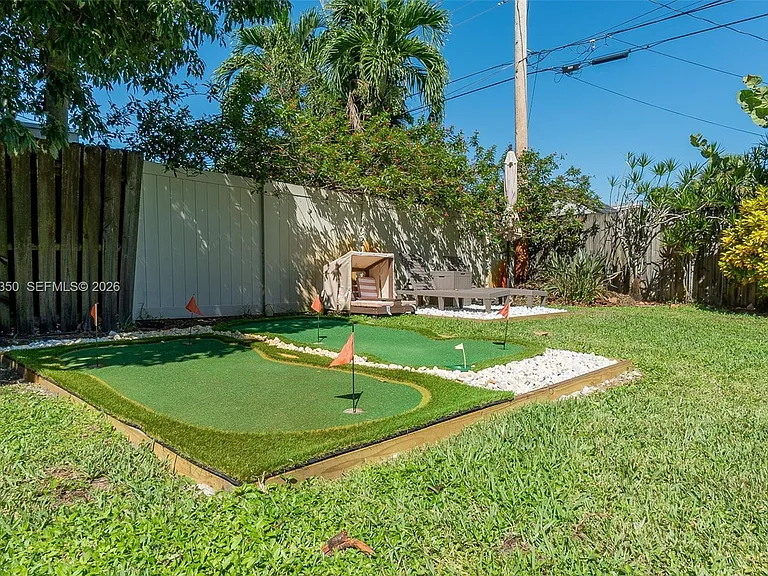 712 Tradewind Dr — Photo 34