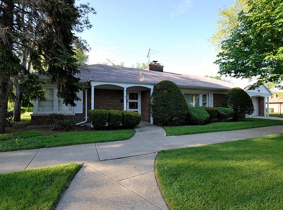 4th image of 9147 Tulley Ave
