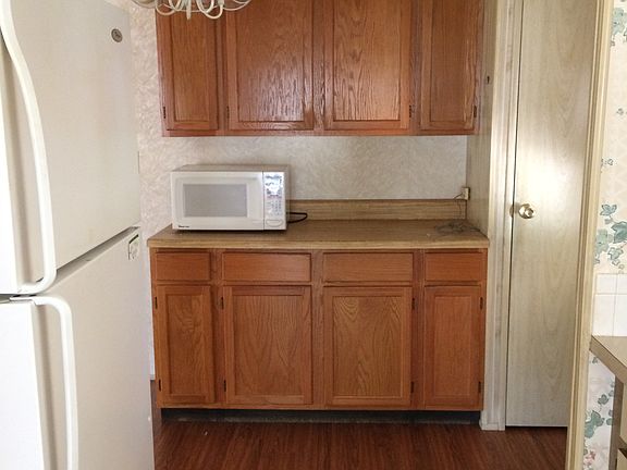3rd image of 159 Cypress Pt N