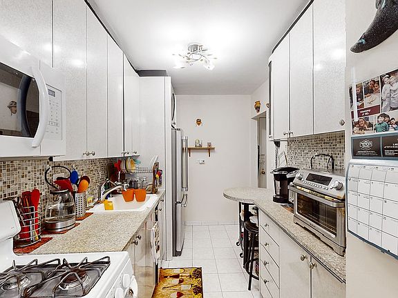4th image of 458 Neptune Ave APT 6H