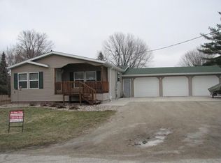 644 South Ml, Hortonville, WI 54944