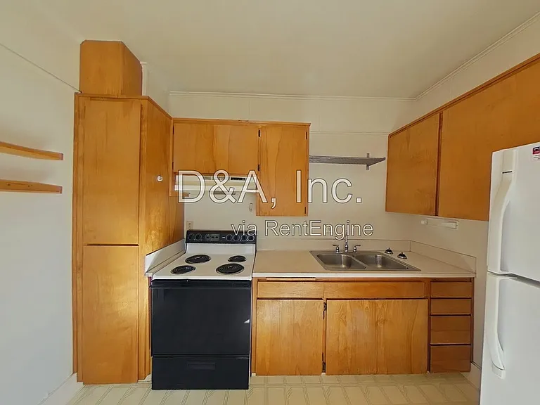 443 NW 14th St — Photo 5